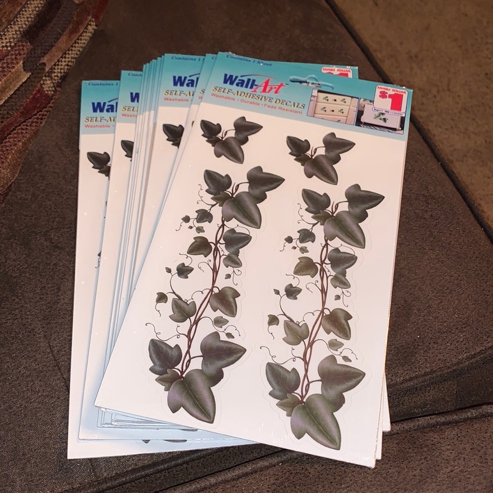 Lot of 12 - Wall Art Self Adhesive Decals Green Ivy Washable Fade Resistant New